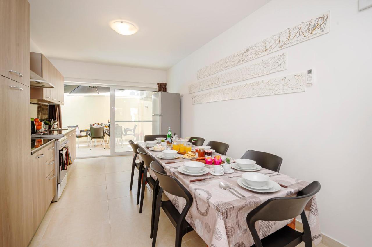 Summer Breeze 3 Bedroom Family Maisonette With Sunny Terrace In Mellieha - By Getawaysmalta Eksteriør billede