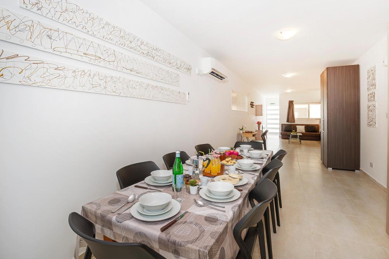 Summer Breeze 3 Bedroom Family Maisonette With Sunny Terrace In Mellieha - By Getawaysmalta Eksteriør billede