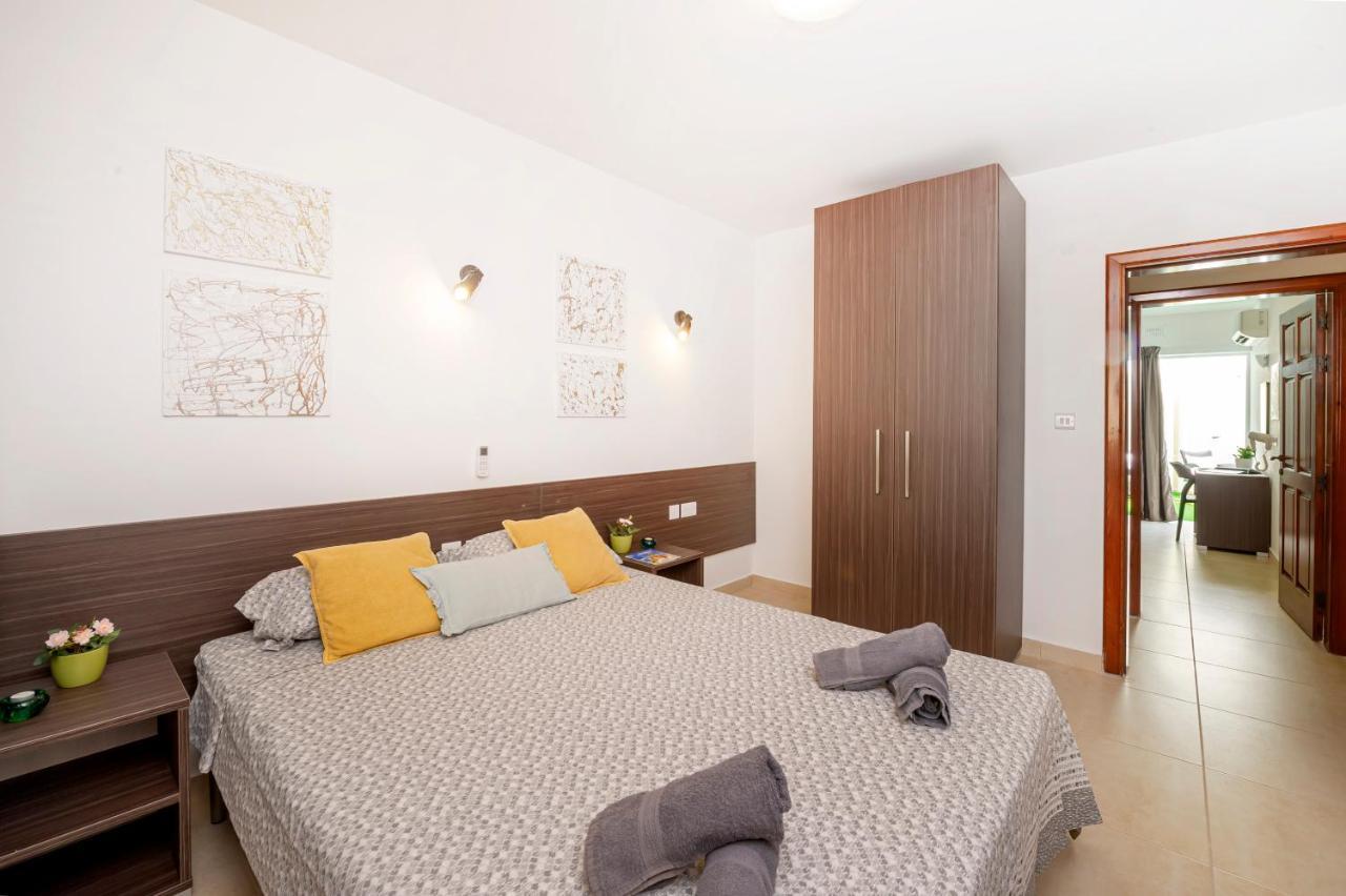 Summer Breeze 3 Bedroom Family Maisonette With Sunny Terrace In Mellieha - By Getawaysmalta Eksteriør billede