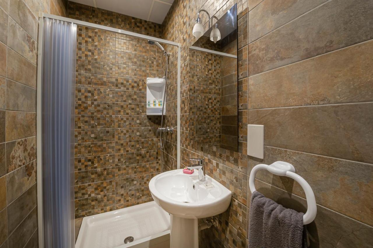 Summer Breeze 3 Bedroom Family Maisonette With Sunny Terrace In Mellieha - By Getawaysmalta Eksteriør billede