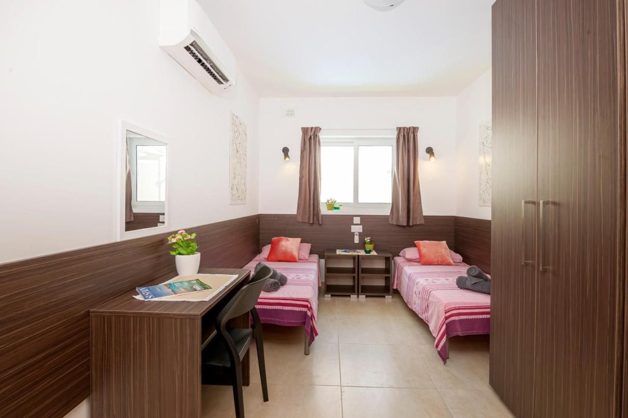 Summer Breeze 3 Bedroom Family Maisonette With Sunny Terrace In Mellieha - By Getawaysmalta Eksteriør billede