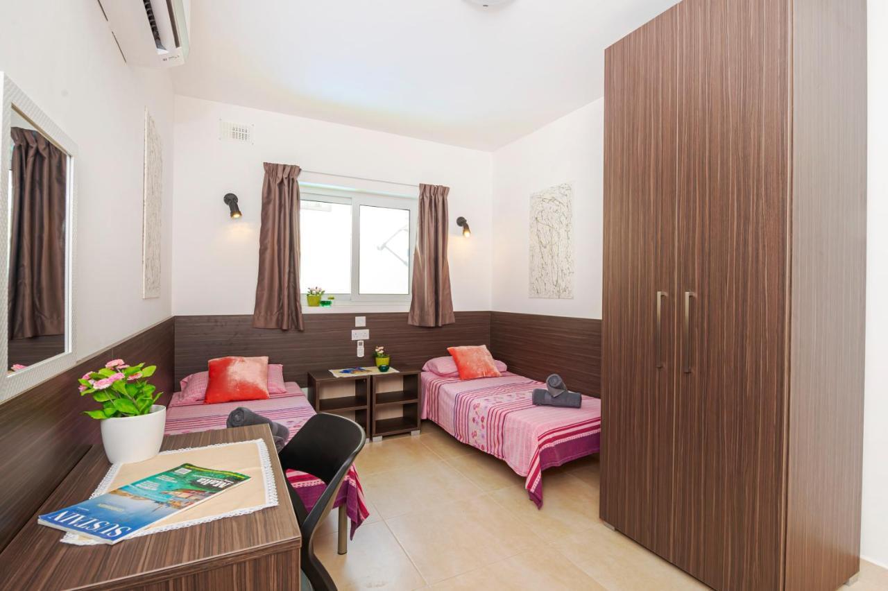 Summer Breeze 3 Bedroom Family Maisonette With Sunny Terrace In Mellieha - By Getawaysmalta Eksteriør billede