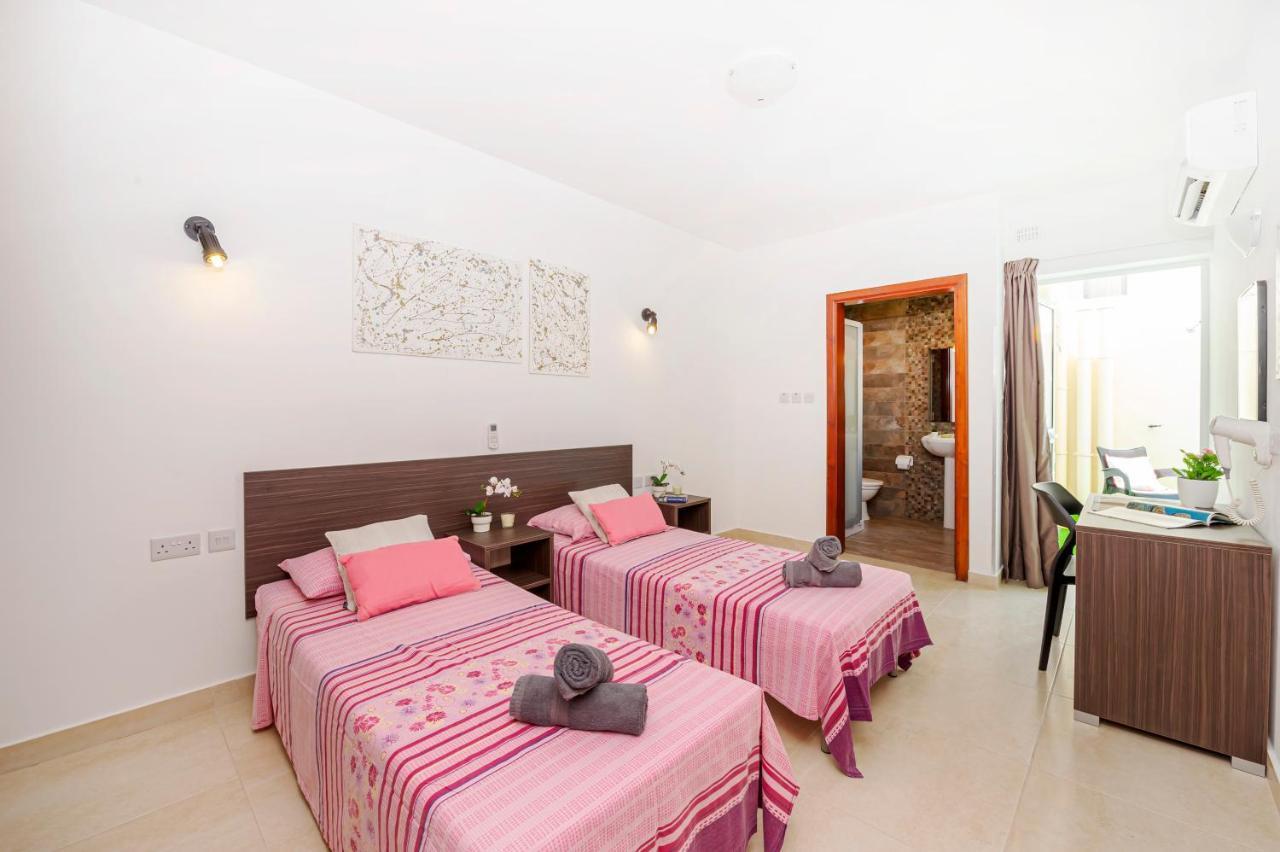 Summer Breeze 3 Bedroom Family Maisonette With Sunny Terrace In Mellieha - By Getawaysmalta Eksteriør billede