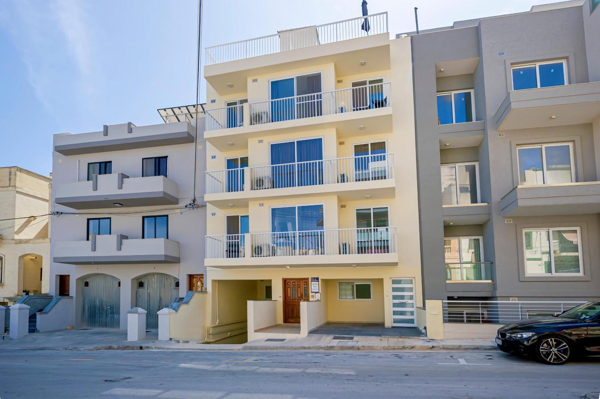 Summer Breeze 3 Bedroom Family Maisonette With Sunny Terrace In Mellieha - By Getawaysmalta Eksteriør billede